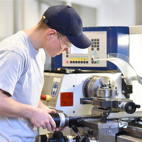 cnc machine training schools illinois|lake county cnc operator certificate.